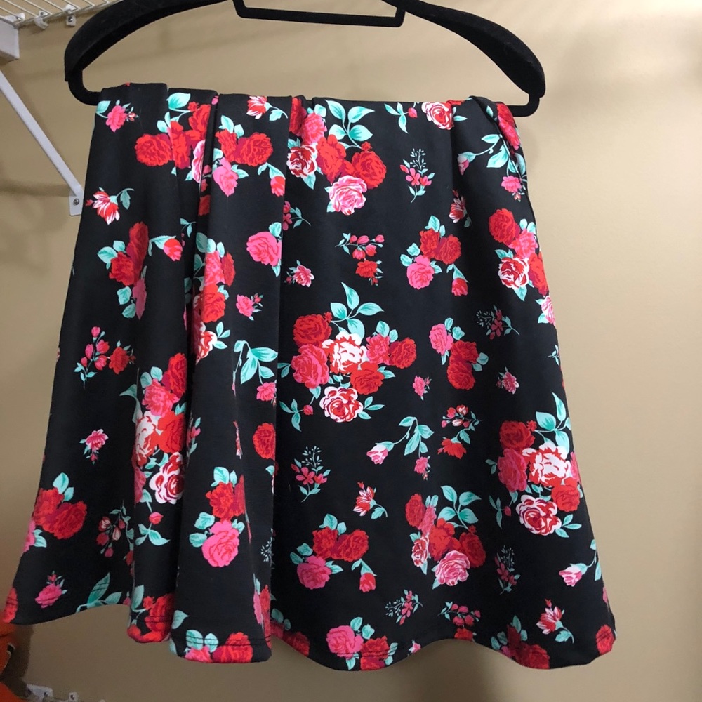 NWT XS Agnes and Dora Midi skirt